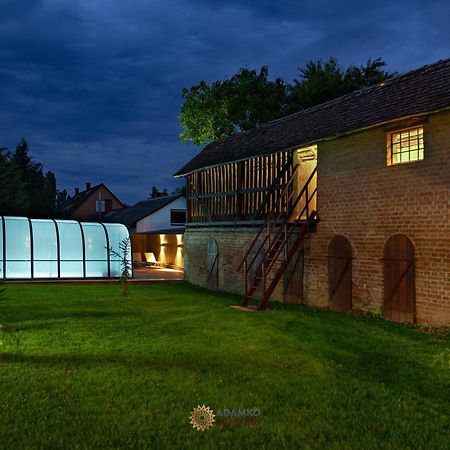 Adamko Borkert Haz Bed & Breakfast Villány Dış mekan fotoğraf